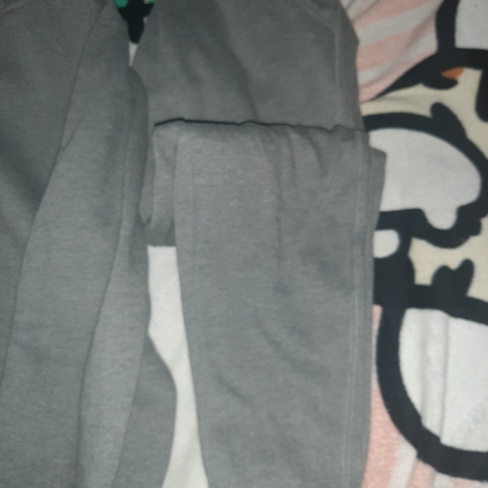 Classic Gray Zip Hoodie with Drawstring - Picture 11 of 12